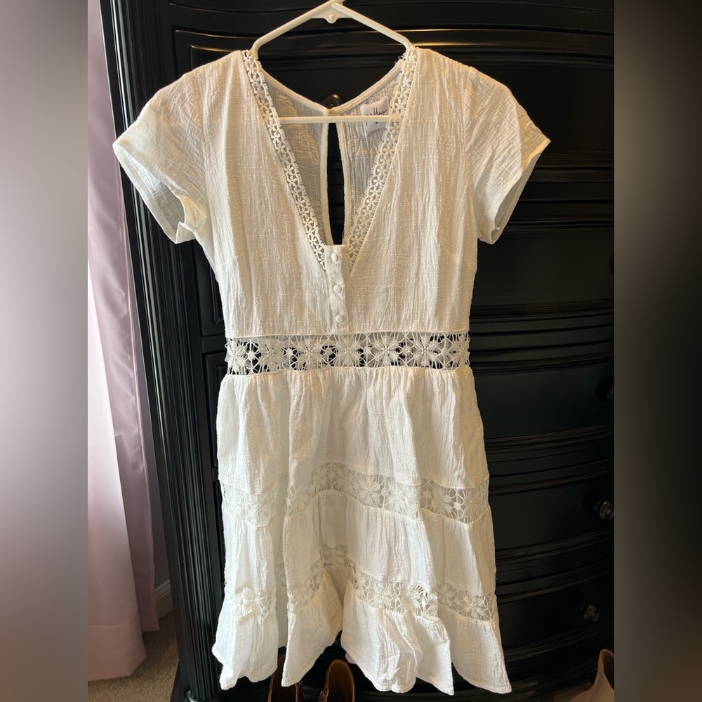 Princess polly white short sleeve dress. Size 4.